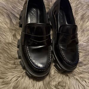 Villa Rouge Phoebe Platform Chunky Loafers - excellent cond. - Sz 9.5; reg $140
